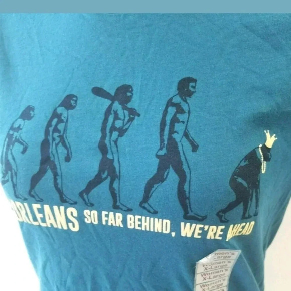 Bella Mardi Gras So Far Behind Tee Size XL New - Picture 2 of 7